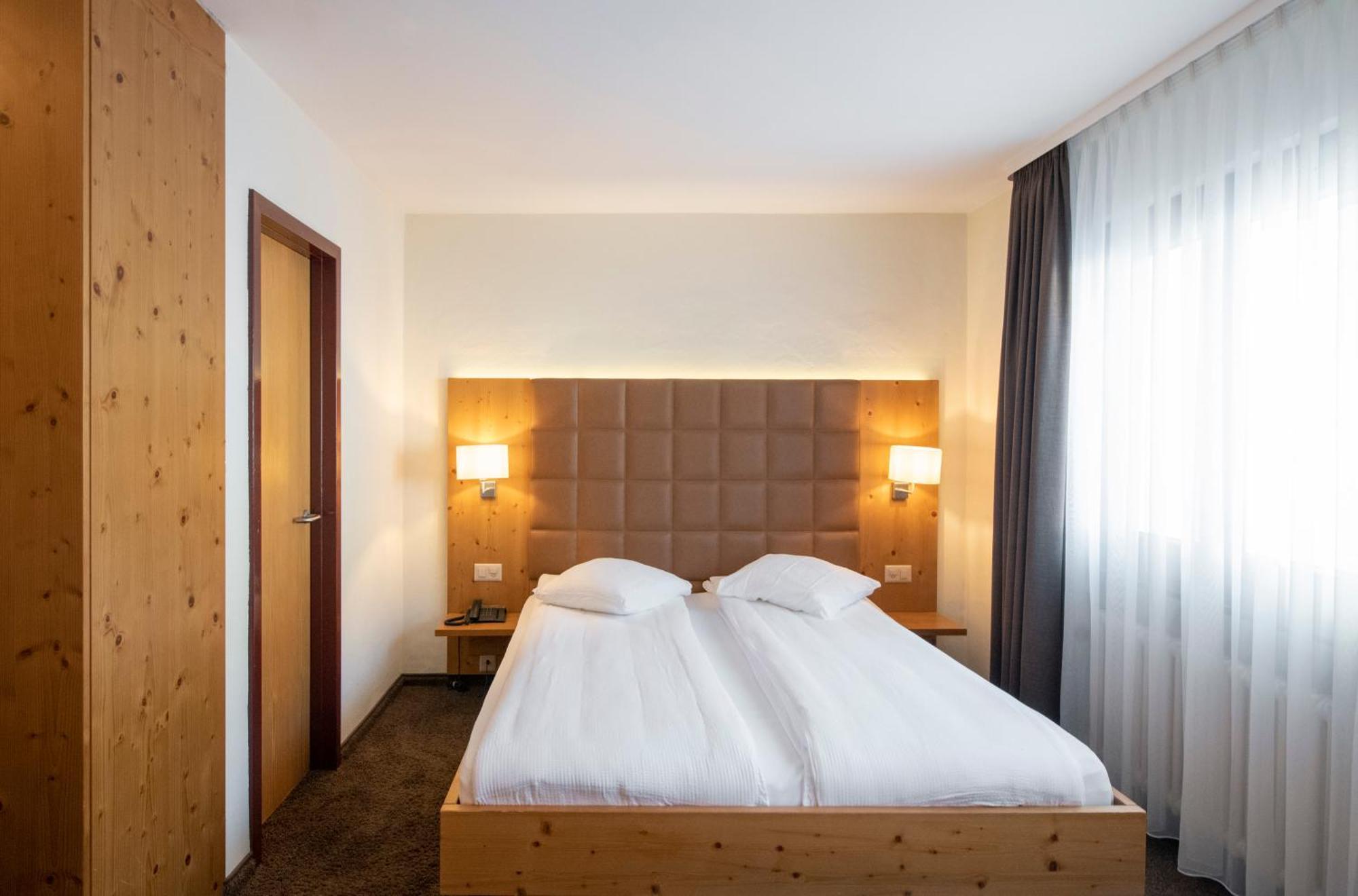Hotel Olympic - Montana Center Crans-Montana Eksteriør bilde